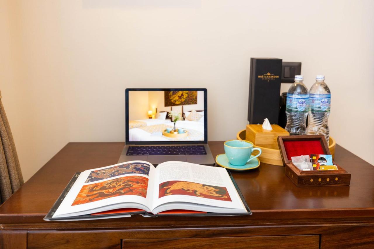 Swarga Heritage Hotel - A Traditional Stay กาฐมาณฑุ ภายนอก รูปภาพ