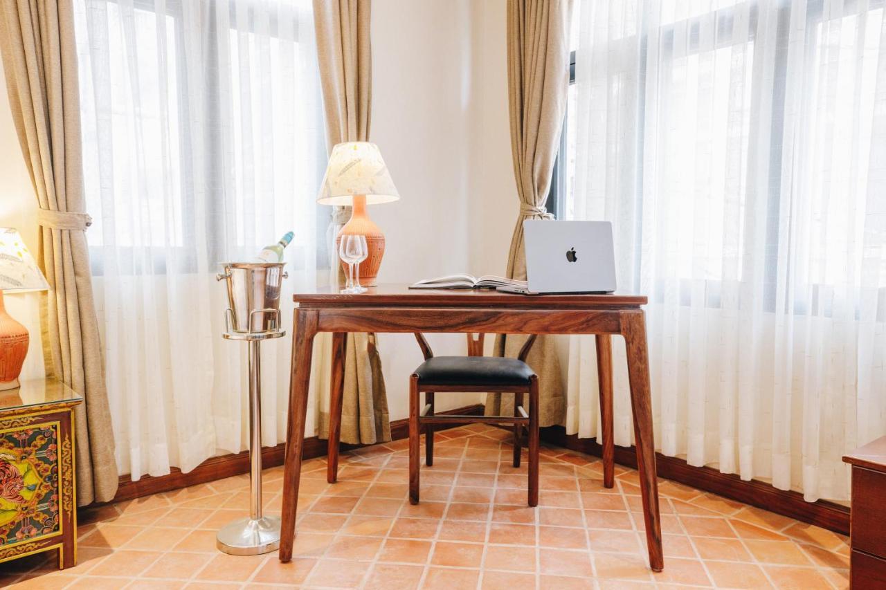 Swarga Heritage Hotel - A Traditional Stay กาฐมาณฑุ ภายนอก รูปภาพ